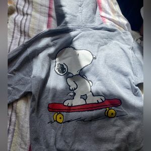 Grey snoopy hoodie -WINNERS